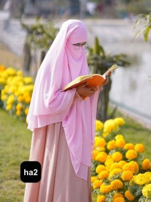 Premium 4-Layer Ready Hijab ha2 - Image 6